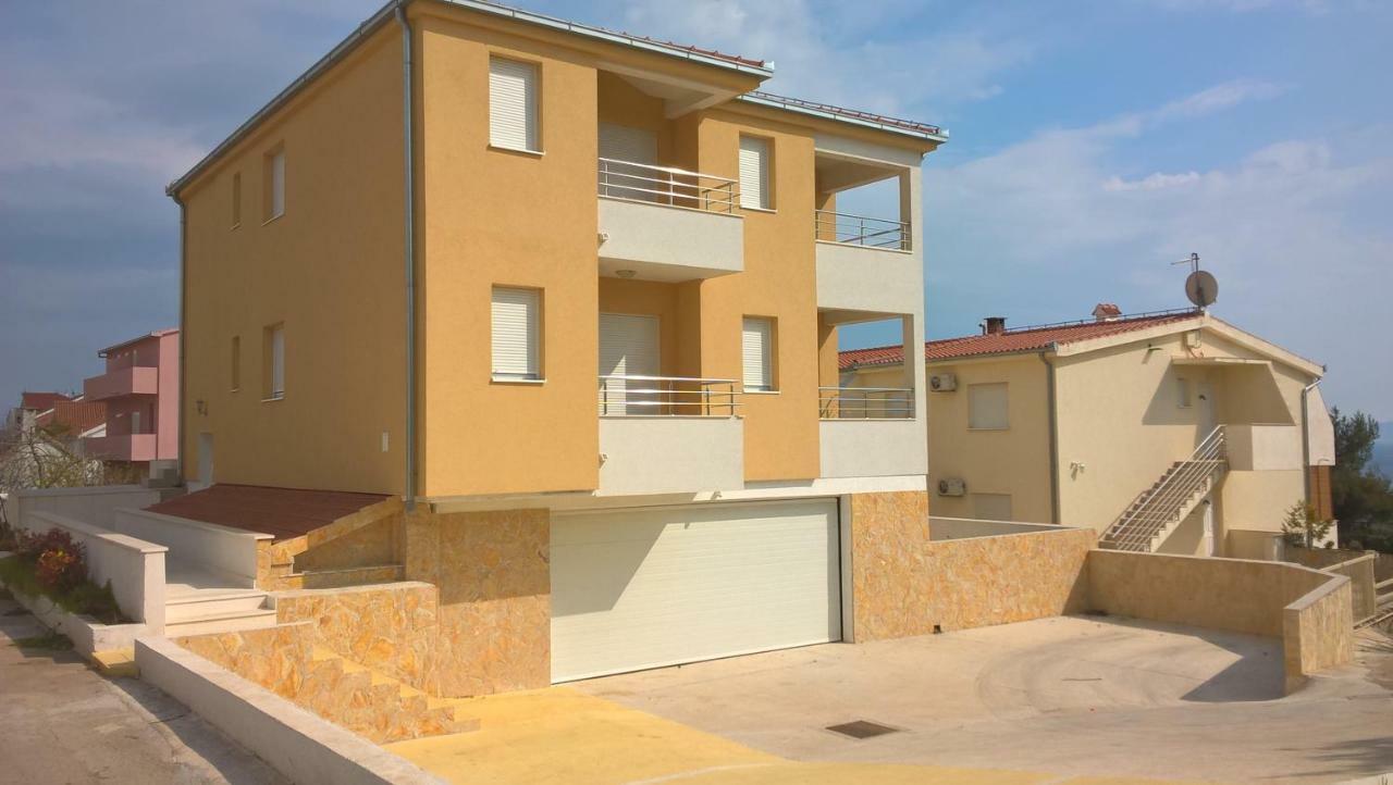 Apartments Otok 2 Trogir Exterior photo